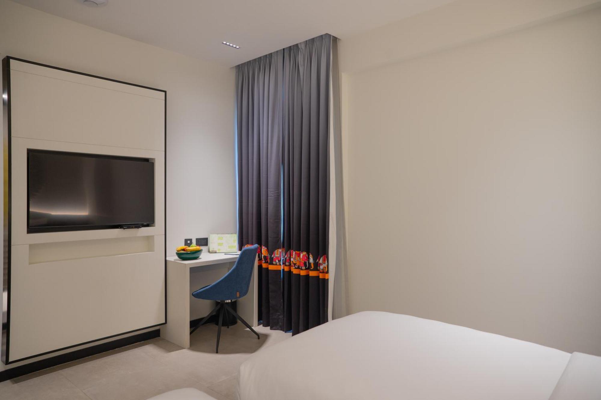 Zibe Luxe Kakinada By Grt Hotels Exterior foto